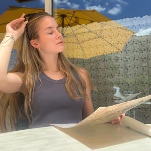 Meet your Posher, Candy